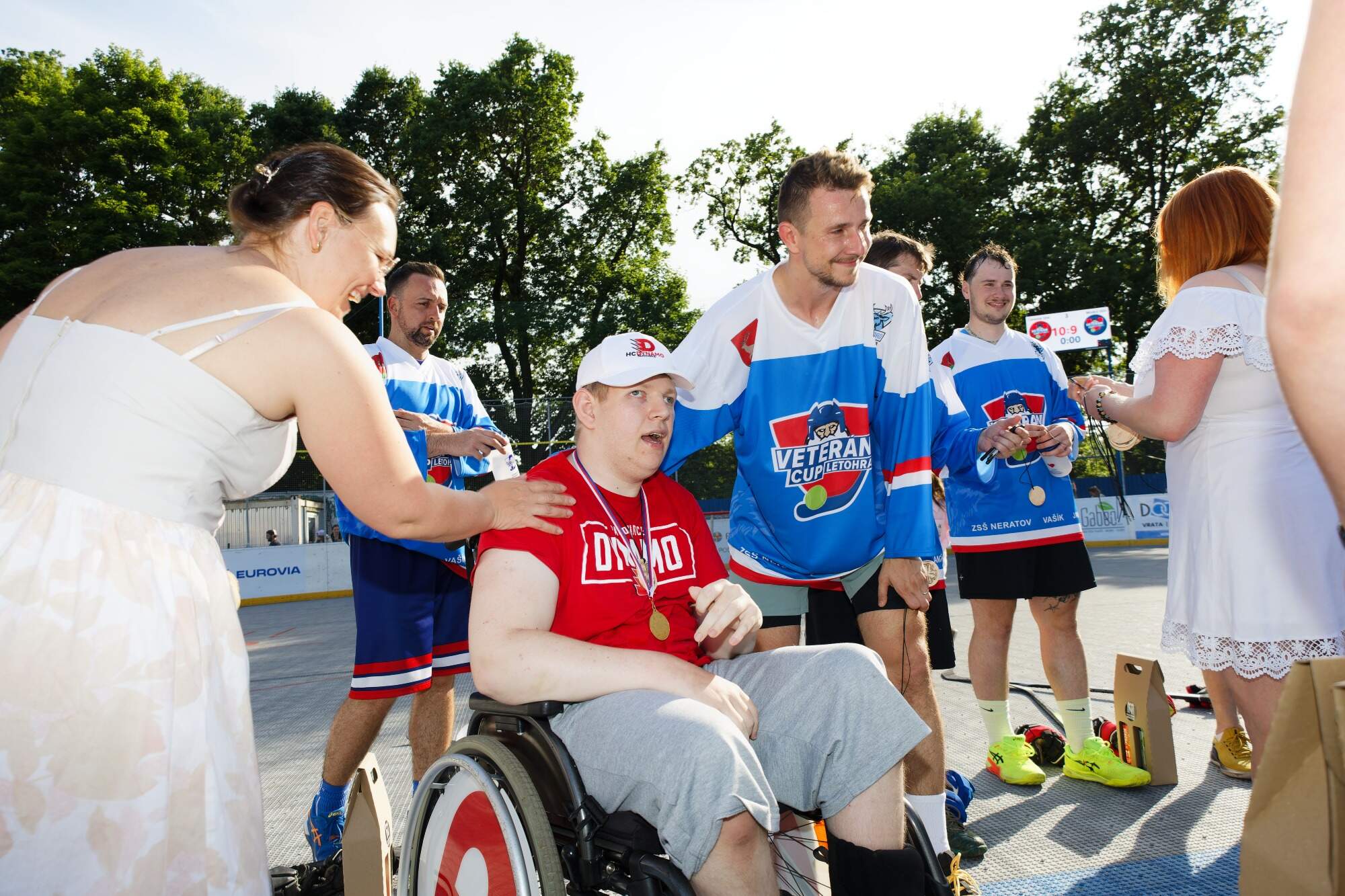 Rekordní ročník Veterán Cupu Letohrad 2025 vybral pro nemocné děti přes 560 tisíc korun!